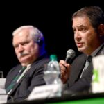 Guillermo Whpei, empresario social argentino, en una presentación sobre plataformas de innovación social y gobernanza ética.