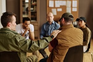 LA COMPRENSIÓN DE LAS FUERZAS EXTERNAS EN LOS MIEMBROS DE UN GRUPO